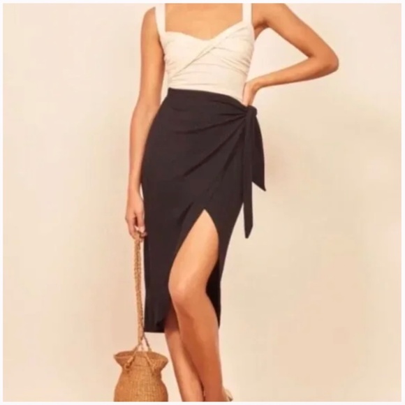 Reformation Aruba wrap skirt in black - Picture 2 of 5